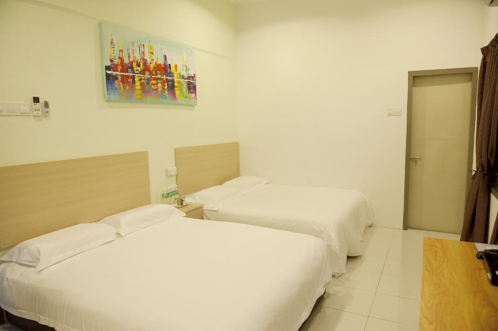 Raintown Inn Taiping Bagian luar foto
