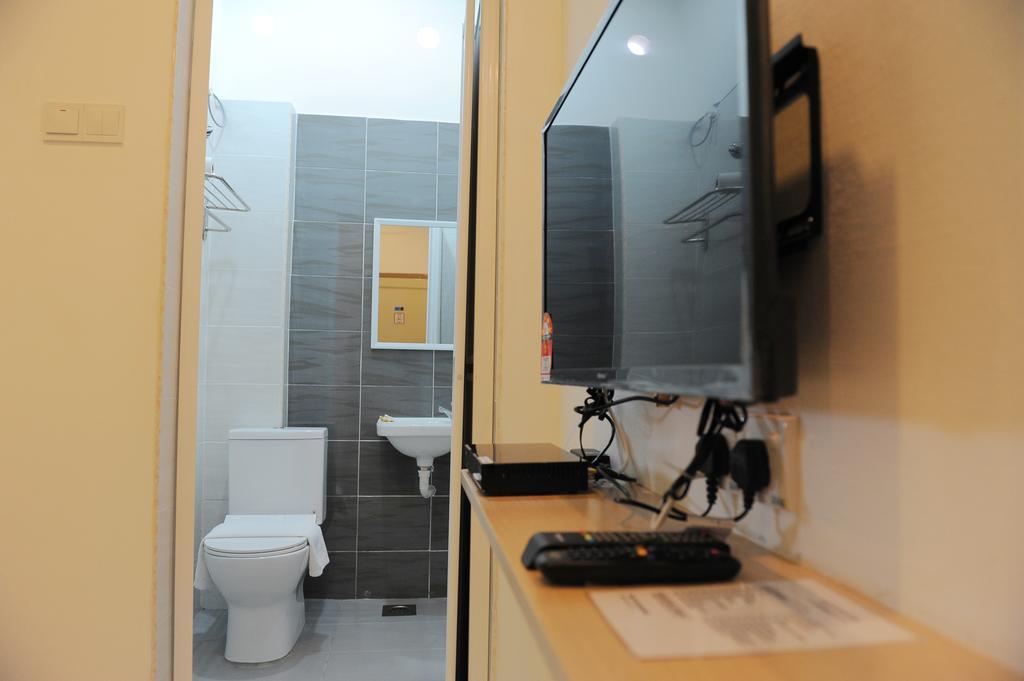 Raintown Inn Taiping Bagian luar foto